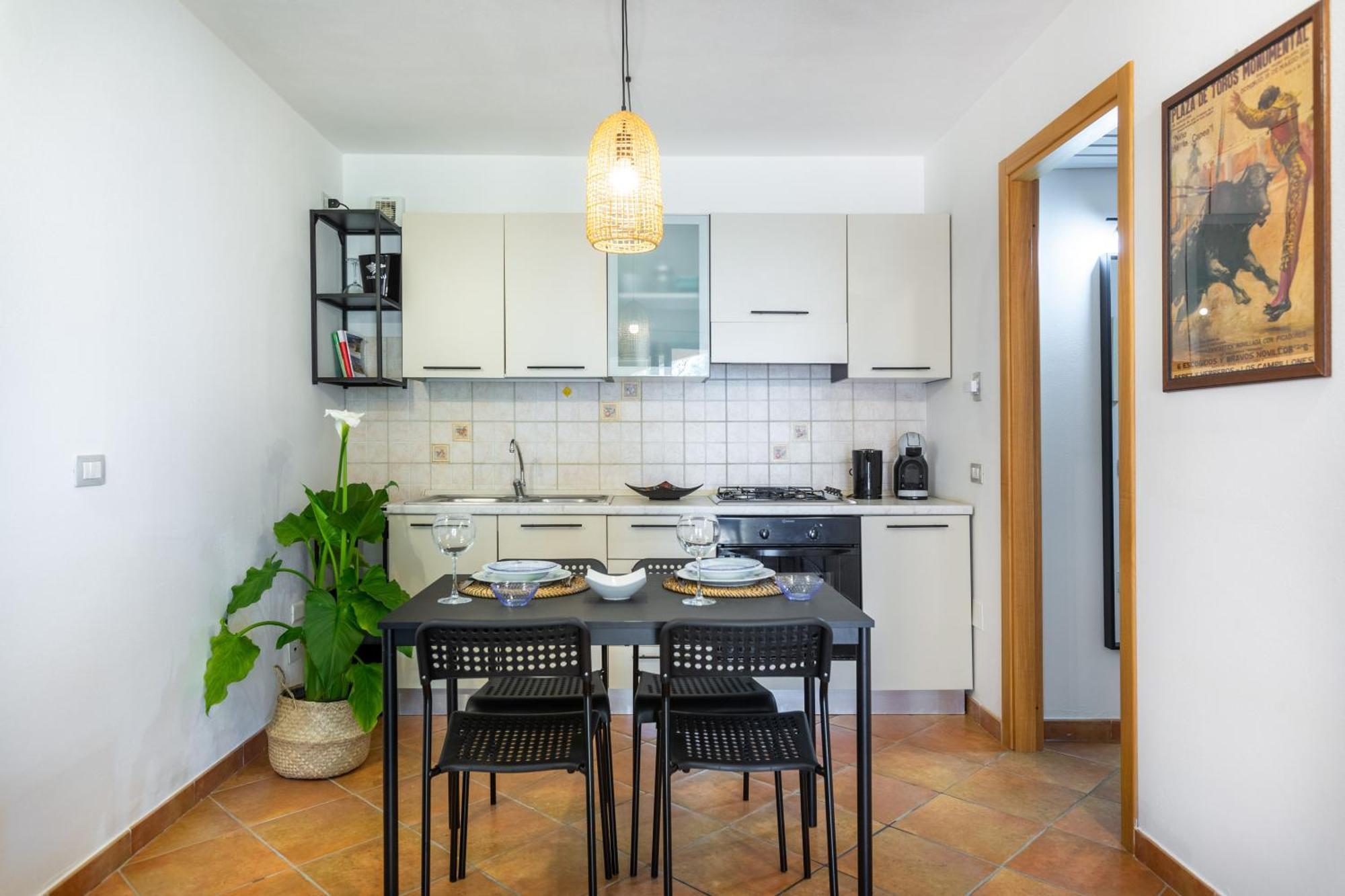Aetos Home With Shared Swimming Pool - Porto Pino Hill Экстерьер фото